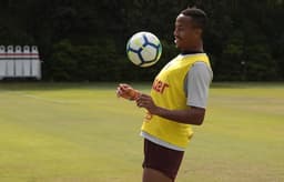 Militão está no radar de clubes europeus desde o ano passado, quando estreou no time principal