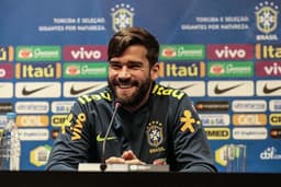 ALISSON / Nome: Alisson Ramses Becker / Nascimento: 02/10/1992 (25 anos) / Local de nascimento: Novo Hamburgo (RS) / Altura: 1,93m / Clube atual: Roma (ITA) / Clube formador: Internacional / Era Tite: 8 convocações, 15 jogos<br>