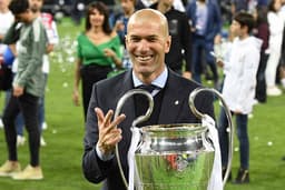 Zidane foi sem dúvida um dos mais vitoriosos. Ganhou a Liga dos Campeões em 2016, 2017 e 2018, além do Mundial de Clubes de 2016 e de 2017. Também foi campeão espanhol em 2016/2017