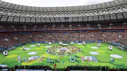 A primeira rodada da Copa do Mundo da Rússia se encerrou nesta terça-feira e a média de público até o momento chega a 46.422 torcedores por partida. Com exceção de Uruguai 1 x 0&nbsp; Egito, que teve o menor público em Mundial desde 2010, os demais jogos tiveram a maioria dos ingressos vendidos. Veja o número de pessoas presentes em cada partida da competição...