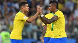 Brasil venceu a Sérvia por 2 a 0 (gols de Paulinho e Thiago Silva) e classificou-se em primeiro do Grupo E&nbsp;