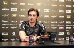 No dia do retorno à Cidade do Galo, Thiago Larghi foi efetivado