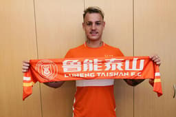 Roger Guedes (Shandong Luneng)