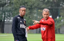 Aguirre ainda poderá contar com Éder Militão nas próximas quatro partidas do São Paulo