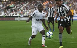 Mesmo estando longe de casa, o Atlético-MG, com direito a um grande desempenho no segundo tempo, confirmou que pretende permanecer nas primeiras posições da tabela do Campeonato Brasileiro ao derrotar o Botafogo por 3 a 0 no Estádio Nilton Santos. Os comandados de Thiago Larghi foram comandados por Chará - grande destaque do duelo -, Luan e Cazares. O L! deu as notas dos atletas do Galo (Por Sergio Santana - sergiosantana@lancenet.com.br)