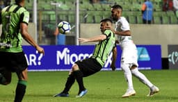 O Fluminense perdeu algumas chances e ficou no empate sem gols diante do América-MG, neste domingo, no Independência. Convocado para a Seleção Brasileira, Pedro até participou bem do duelo, mas passou em branco. Everaldo, que entrou na vaga de Sornoza, foi o destaque. Confira, a seguir, as notas do LANCE! (Por Sergio Santana - sergiosantana@lancenet.com.br).