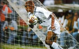 Santos 5 x 2 Fluminense em 1995, no Pacaembu.