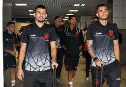 Desembarque do Vasco em Salvador neste sábado antes de duelo com o Vitória. Confira a seguir a galeria especial do L!