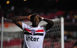 Gonzalo Carneiro foi novidade do São Paulo, mas passou em branco