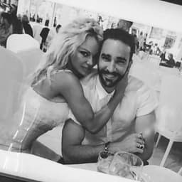 Adil Rami Pamela Anderson'