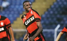 Vinícius Junior aos 16 anos no Flamengo