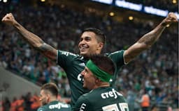 Campeão brasileiro e melhor visitante do campeonato, o Palmeiras também conquistou o título simbólico de melhor mandante do Brasileirão-2018. O triunfo por 3 a 2 diante do Vitória, na última rodada, garantiu 87,7% de aproveitamento em casa. A segunda posição do ranking ficou com o Internacional. Confira a classificação final completa a seguir: