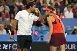 Federer e Bencic perderam para gregos na Copa Hopman 2019