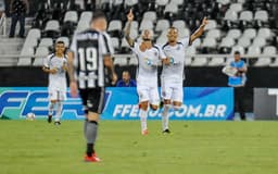 O Botafogo aumentou a sua turbulência em 2019 ao ser eliminado nesta quinta-feira na Taça Guanabara. Derrotado pelo Resende, o Glorioso teve mais uma atuação irregular na temporada. Alex Santana, Erik e Gustavo Ferrareis receberam&nbsp;a melhor avaliação, enquanto Kieza e Luiz Fernando tiveram rendimentos discretos. Confira, a seguir, as notas do L! (Por Lazlo Dalfovo -&nbsp;lazlodalfovo@lancenet.com.br)<br>