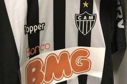 O Galo tem como patrocinador máster o Banco BMG, que também possui parceria comercial com o Corinthians