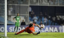 O Corinthians volta da Argentina com uma classificação expressiva diante do Racing, pela Copa Sul-Americana. Dois foram os personagens principais: Vagner Love, que entrou durante a partida, e Cássio, que defendeu dois pênaltis (notas por Carlos Andrade)&nbsp;