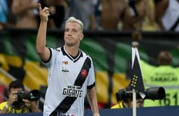 Vasco x Flamengo - Maxi Lopez