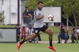 Michel Macedo em treino do Corinthians