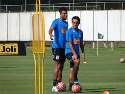 Jadson e Gustagol