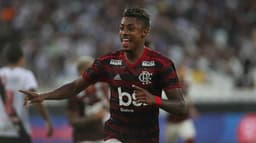 Vasco x Flamengo Bruno Henrique comemoração