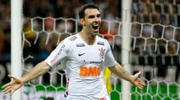 Boselli vibra ao marcar contra a Chapecoense