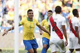 Brasil x Peru - Gol Casemiro