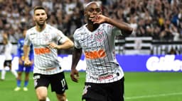 Corinthians 1 x 0 CSA: as imagens da partida na Arena