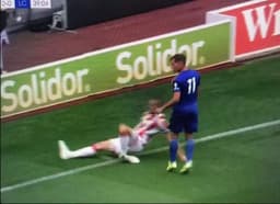 Ryan Shawcross sofre grave lesão durante amistoso contra o Leicester