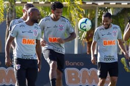 Corinthians vai com força máxima enfrentar o Internacional, domingo, no Beira-Rio