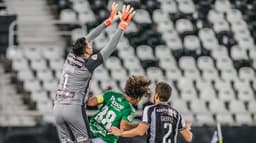 No empate sem gols com a Chapecoense, o Botafogo viu o goleiro Gatito Fernández ser o destaque da equipe no Estádio Nilton Santos. Sem sucesso no setor ofensivo, os donos da casa tiveram o bom trabalho do camisa 1 como o ponto alto doConfira as notas do LANCE! (Por Gabriel Grey - gabrielgrey@lancenet.com.br)