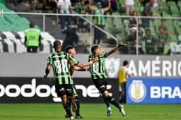 Matheusinho foi o dono da noite no Horto, com boa atuação e dois gols para o  Coelho