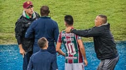 Fluminense x Santos - Ganso discute com Oswaldo de Oliveira