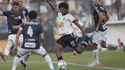 O Vasco perdeu muitas chances, inclusive um pênalti, e foi derrotado pelo Santos, por 1 a 0, neste sábado, em São Januário, pelo Brasileirão. O melhor jogador da equipe foi Talles Magno, que criou as melhores jogadas no ataque. Danilo Barcelos, Ribamar e Rossi, que perdeu um pênalti, não foram bem avaliados. Confira todas as notas do LANCE! (por&nbsp;Luiz Portilho Neto)