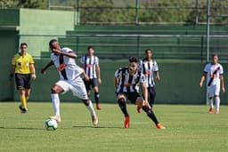 Os meninos do Galo não seguraram o Vasco e colocaram a classificação no Brasileiro sub-20 em risco