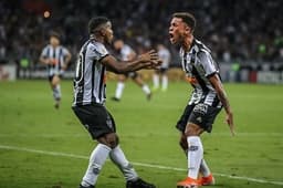 O treinador atleticano elogiou a maturidade da dupla de jovens na vitória sobre o Goiás, por 2 a 0, no Mineirão