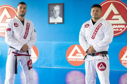 Diogo Tutuba e Paulo Samoa são os professores responsáveis pela Gracie Barra matriz (Foto: divulgação))