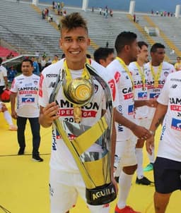 Victor Cantillo entrou na mira do Corinthians