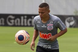 O atacante Janderson tem sido titular neste início de temporada com Tiago Nunes