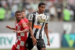 Dylan fez uma avaliação positiva da sua estreia no Galo