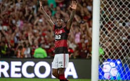 Veja fotos de Flamengo 3 X 0 Independiente del Valle