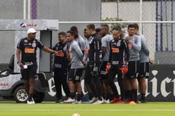 Jogadores da equipe sub-23 do Corinthians foram chamados por Tiago Nunes para o treinamento desta quarta