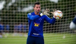 Fábio exaltou o  Cruzeiro comparando o histórico de títulos de ambos