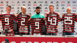 Spindel, Braz, Landim e Belotti na apresentação de Gabigol