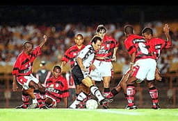 Edmundo x Flamengo - 1997