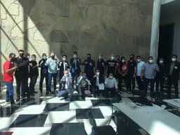 Todos de máscara, os líderes de academia se reuniram no Palácio Iguaçu, em Curitiba (Foto: Reprodução)