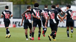 Vasco venceu o Macaé neste domingo com o brilho de Cano