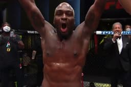 Brunson levou a melhor na luta principal do UFC Vegas 5 e segue o crescimento nos médios (Foto: Reprodução/Combate)