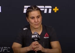 Jennifer Maia se colocou a disposição para enfrentar a campeã da categoria dos moscas (Foto: Reprodução/UYouTube/UFC)