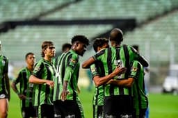 O América -MG vai terminar a sétima rodada entre os quatro melhores da Série B