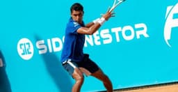 Thiago Monteiro em ação no Challenger de Forli